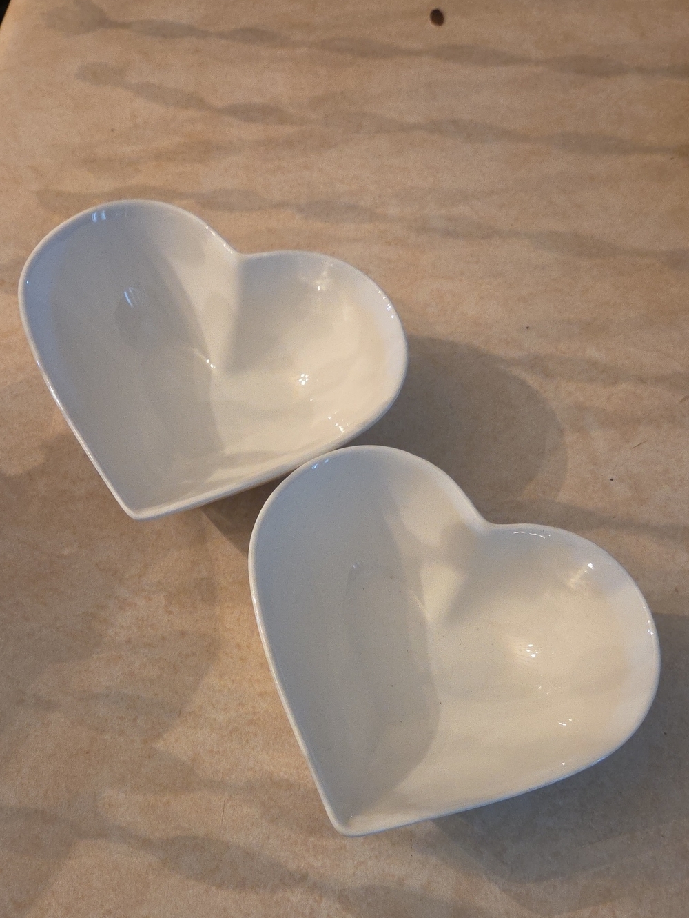 White Heart-Shaped Ceramic Bowls -